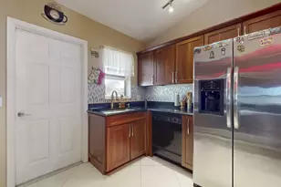 249 NW Goldcoast Ave, Port Saint Lucie, FL 34983 - Photo 23