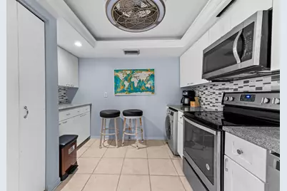 2400 Presidential Way #2004, West Palm Beach, FL 33401 - Photo 19