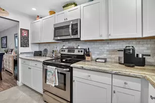 2570 Banyan Rd, Boca Raton, FL 33432 - Photo 9