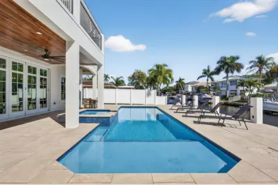 310 SE 9th Court, Pompano Beach, FL 33060 - Photo 17