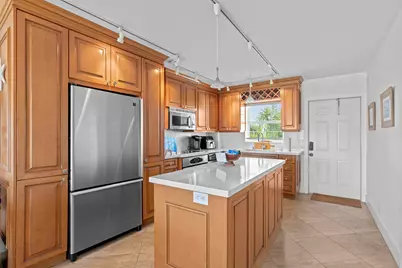 140 NE 28th #604, Pompano Beach, FL 33062 - Photo 9