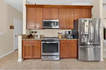 6711 Osage Circle, West Palm Beach, FL 33413 - Photo 9