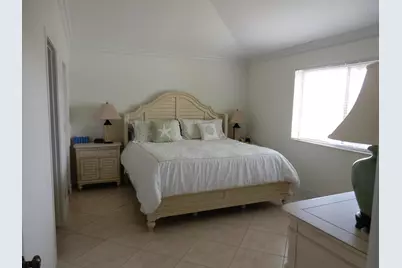 311 Club Drive, Palm Beach Gardens, FL 33418 - Photo 9