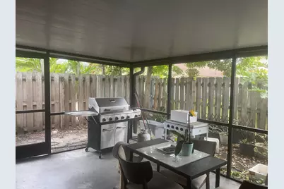 1322 Pines Lane, West Palm Beach, FL 33415 - Photo 9