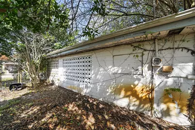 1913 Wyoming Avenue, Fort Pierce, FL 34982 - Photo 9