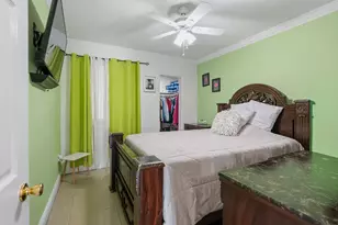 4970 E Palm Ct, Hialeah, FL 33013 - Photo 13