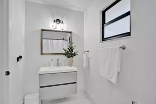 861 Mockingbird Ln, Plantation, FL 33324 - Photo 49