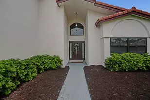 861 Mockingbird Ln, Plantation, FL 33324 - Photo 3