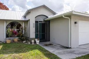 2325 SE Beechwood Terrace, Port Saint Lucie, FL 34952 - Photo 31