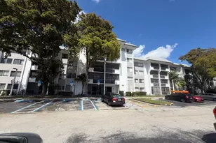 711 N Pine Island Rd, Plantation, FL 33324 - Photo 1