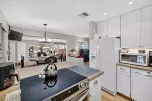 2625 NW 3rd Ave, Wilton Manors, FL 33311 - Photo 19