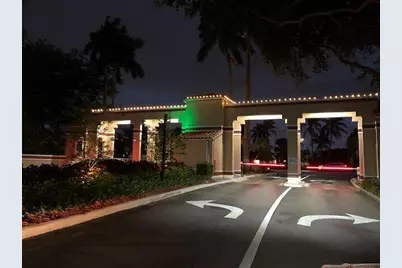 12066 NW 11th Street, Pembroke Pines, FL 33026 - Photo 13