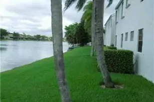 12066 NW 11th St, Pembroke Pines, FL 33026 - Photo 7