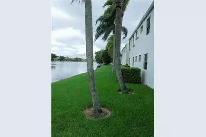 12066 NW 11th Street, Pembroke Pines, FL 33026 - Photo 7