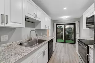 21682 Cypress Rd, Boca Raton, FL 33433 - Photo 25