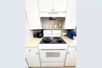 3097 Newport S #3097, Deerfield Beach, FL 33442 - Photo 11