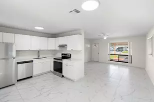 621 N 71st Ave, Hollywood, FL 33024 - Photo 7