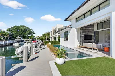 520 Golden Harbour Drive, Boca Raton, FL 33432 - Photo 17