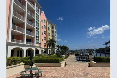 356 Moorings Drive, Lantana, FL 33462 - Photo 5