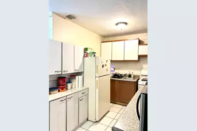 925 W 3rd Street, Riviera Beach, FL 33404 - Photo 9