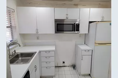 8950 Sunrise Lakes Boulevard #112, Sunrise, FL 33322 - Photo 5