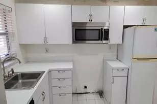 8950 Sunrise Lakes Blvd, Sunrise, FL 33322 - Photo 9