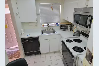 8950 Sunrise Lakes Boulevard #112, Sunrise, FL 33322 - Photo 7