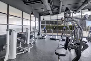 55 SW 9th St, Miami, FL 33130 - Photo 35