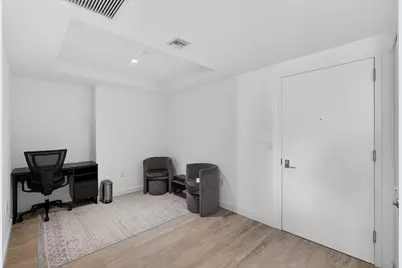 55 SW 9th Street #3704, Miami, FL 33130 - Photo 17