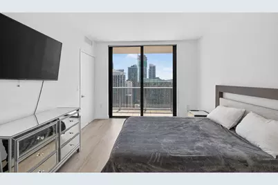 55 SW 9th Street #3704, Miami, FL 33130 - Photo 11