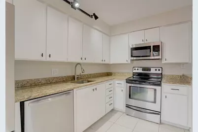 904 9th Court, Palm Beach Gardens, FL 33410 - Photo 3