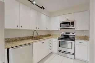 904 9th Ct, Palm Beach Gardens, FL 33410 - Photo 3