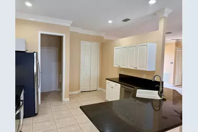 335 NW Sheffield Circle, Port Saint Lucie, FL 34983 - Photo 5