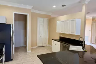 335 NW Sheffield Cir, Port Saint Lucie, FL 34983 - Photo 5
