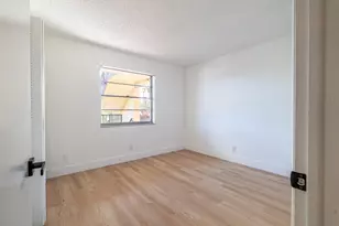 3121 NW 47th Terrace, Lauderdale Lakes, FL 33319 - Photo 7