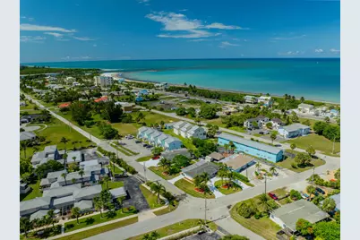 662 Granada Street, Fort Pierce, FL 34949 - Photo 5