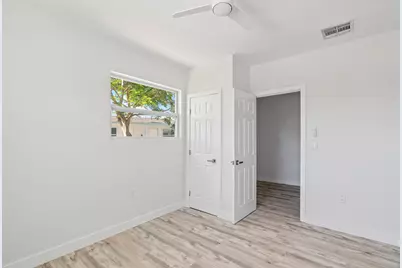 662 Granada Street, Fort Pierce, FL 34949 - Photo 23