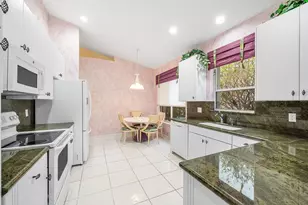 23297 Torre Cir, Boca Raton, FL 33433 - Photo 13