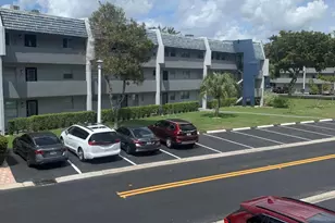 7887 Golf Cir Dr, Margate, FL 33063 - Photo 25