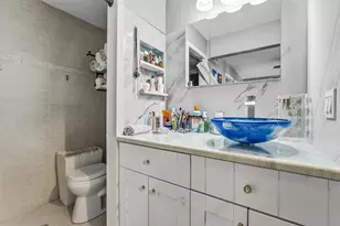 789 Crystal Lake Dr, Deerfield Beach, FL 33064 - Photo 19