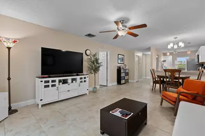 162 Lake Susan Lane, West Palm Beach, FL 33411 - Photo 9