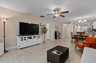 162 Lake Susan Ln, West Palm Beach, FL 33411 - Photo 9