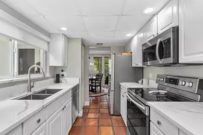 660 Kensington Place #10a, Wilton Manors, FL 33305 - Photo 5