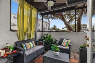 660 Kensington Pl, Wilton Manors, FL 33305 - Photo 11