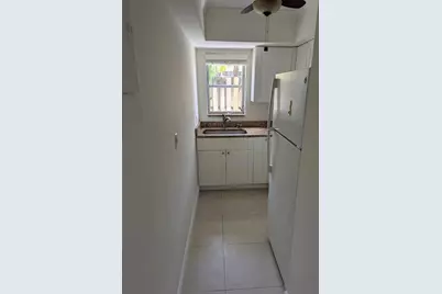 5220 NE 14th Way #2, Fort Lauderdale, FL 33334 - Photo 3