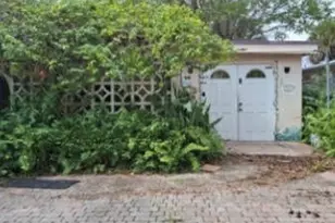 1805 N Dixie Hwy, Fort Lauderdale, FL 33305 - Photo 1