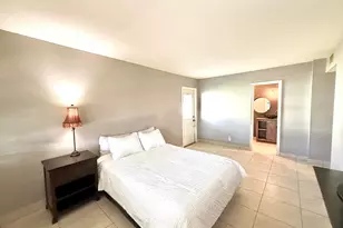 220 Country Ln, Boynton Beach, FL 33435 - Photo 9