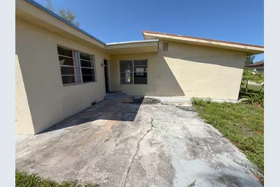 2250 NW 27th Street, Oakland Park, FL 33311 - Photo 21