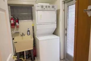 909 NE 12th Ave, Pompano Beach, FL 33060 - Photo 13