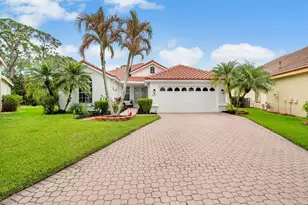 577 SW St Kitts Cove, Port Saint Lucie, FL 34986 - Photo 3